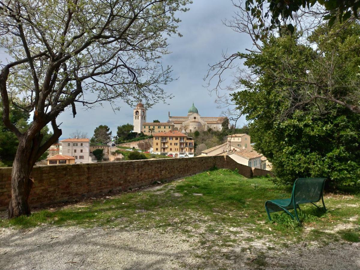 Via Duranti Apartment Ancona Luaran gambar
